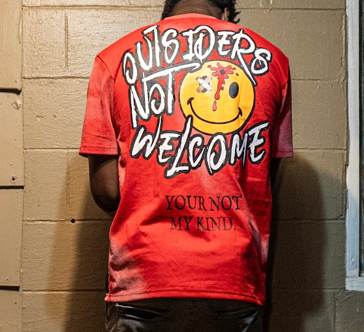 No outsiders Welcome T-shirt Red