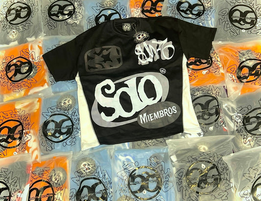 Distributing Quality Goods T-shirt(Black)